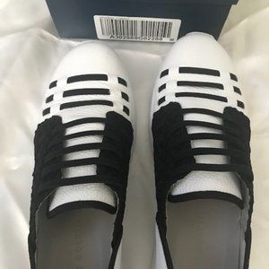 Lori Goldstein White w/Black Laces Slip On Cushioned Shoes with Box